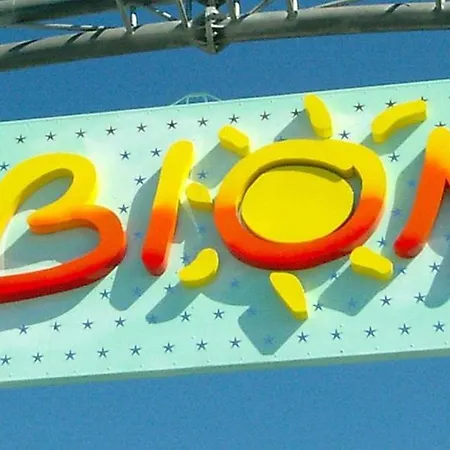 아파트 Colourful Flat In The Heart Of