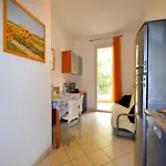 דירה Colourful Flat In The Heart Of ביביונה