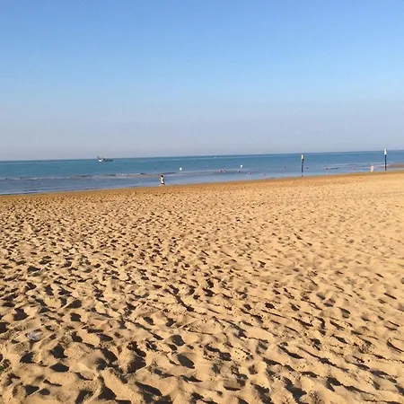 Colourful Flat In The Heart Of Appartement Bibione