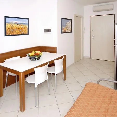 Colourful Flat In The Heart Of