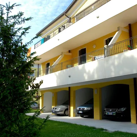 Colourful Flat In The Heart Of - Beahost Lejlighed Bibione