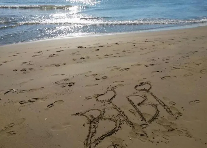 Colourful Flat In The Heart Of דירה *