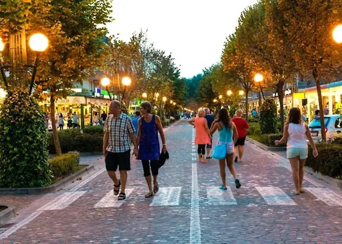 Colourful Flat In The Heart Of * Μπιμπιόνε