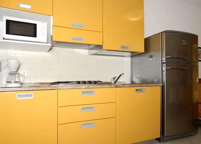 Colourful Flat In The Heart Of דירה