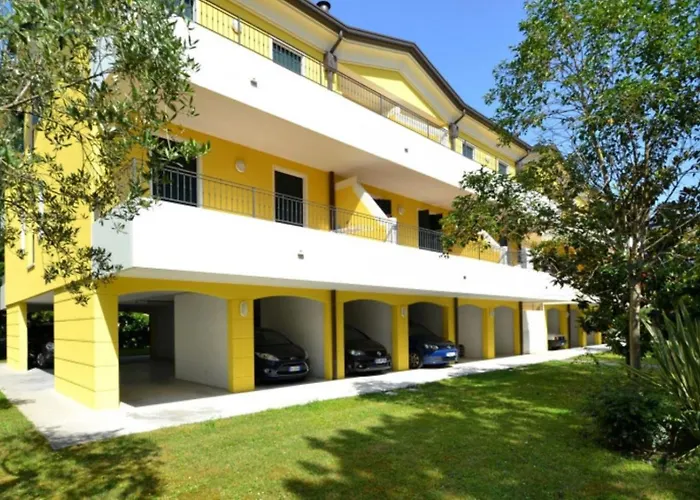 Διαμέρισμα Colourful Flat In The Heart Of *